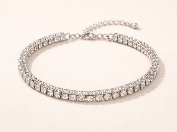 Tornozeleira strass é resistente o suficiente para o uso diário?
